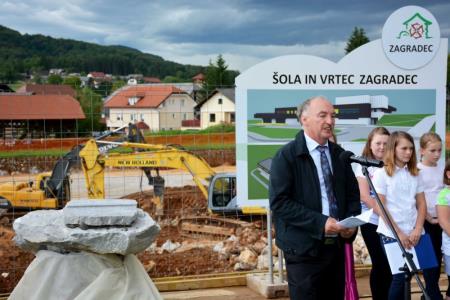 Temeljni kamen za novo šolo in vrtec v Zagradcu 4